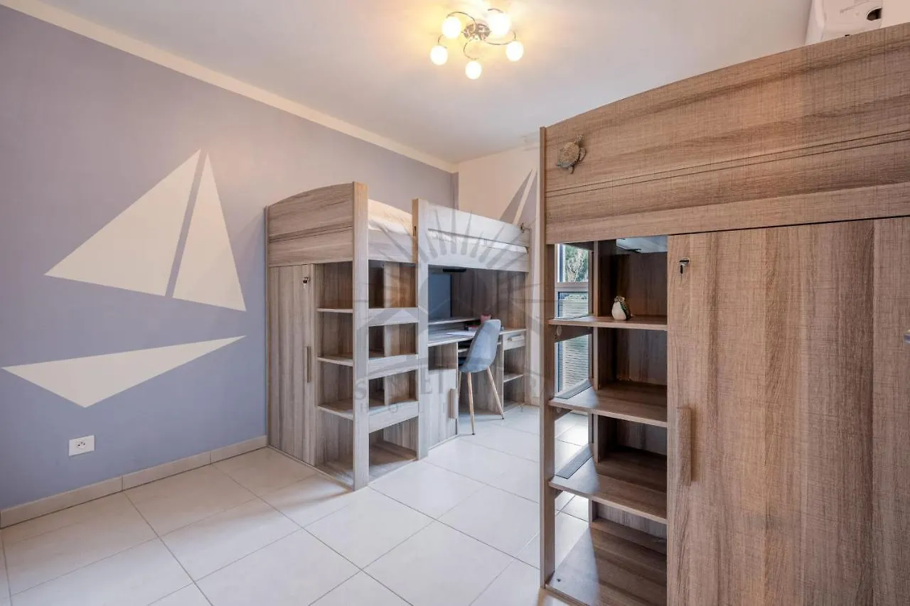Le Riviera 13 Apartment For 6 By Sunset Theoule-sur-Mer France